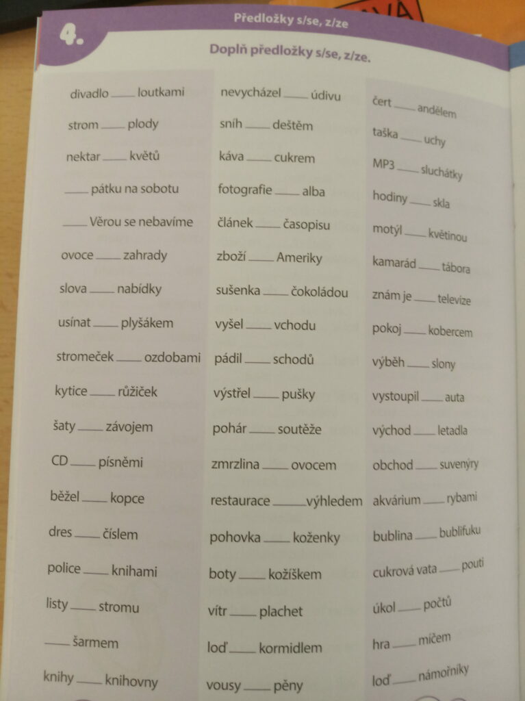 předložky s,z